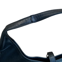 Load image into Gallery viewer, Vintage Hermès Trim 31 Box Calf Shoulder Bag in Noir
