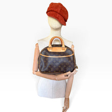Load image into Gallery viewer, Louis Vuitton Monogram Trouville Bag
