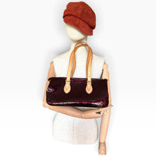 Load image into Gallery viewer, Louis Vuitton Rosewood Avenue in Amarante Monogram Vernis
