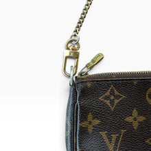 Load image into Gallery viewer, Vintage Louis Vuitton Monogram Mini Pochette Accessoires
