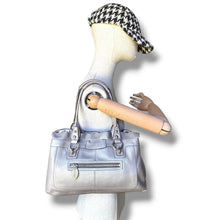 Load image into Gallery viewer, Coach Penelope Silver Champagne Leather Shoulder Bag
