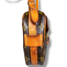 Load image into Gallery viewer, Vintage Louis Vuitton Monogram Jeune Fille PM Shoulder Bag
