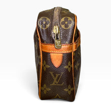 Load image into Gallery viewer, Vintage 1986 Louis Vuitton Compiegne 23 Monogram Clutch
