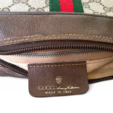 Load image into Gallery viewer, Vintage Gucci GG Supreme Monogram Crossbody Bag
