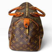 Load image into Gallery viewer, Vintage Louis Vuitton Monogram Speedy 30 – 1991
