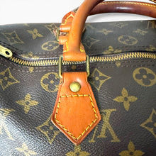 Load image into Gallery viewer, Vintage Louis Vuitton Monogram Speedy 30 – 1991
