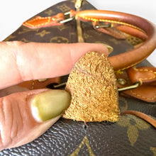 Load image into Gallery viewer, Vintage Louis Vuitton Monogram Speedy 30 – 1991
