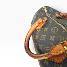Load image into Gallery viewer, Vintage Louis Vuitton Monogram Speedy 30 – 1991

