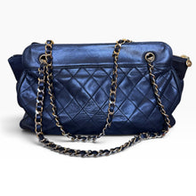 Load image into Gallery viewer, Vintage Chanel Quilted Leather Chain Shoulder Bag – Black
