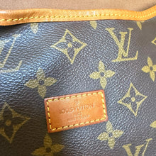 Load image into Gallery viewer, Vintage Louis Vuitton Saumur 30 Monogram Crossbody Bag
