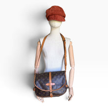 Load image into Gallery viewer, Vintage Louis Vuitton Saumur 30 Monogram Crossbody Bag
