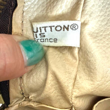 Load image into Gallery viewer, Louis Vuitton Monogram Toiletry Pouch 28, Made in France
