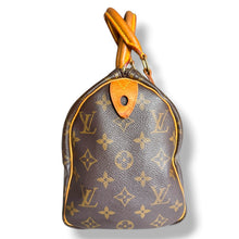 Load image into Gallery viewer, Vintage Louis Vuitton Monogram Speedy 25
