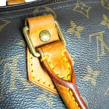 Load image into Gallery viewer, Vintage Louis Vuitton Monogram Speedy 25

