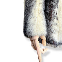 Load image into Gallery viewer, Vintage Patterned Fox Fur Coat
