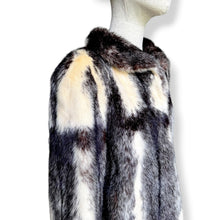 Load image into Gallery viewer, Vintage Patterned Fox Fur Coat
