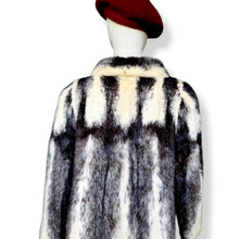 Load image into Gallery viewer, Vintage Patterned Fox Fur Coat
