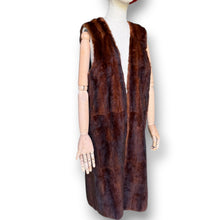Load image into Gallery viewer, Vintage Extra Length Fur Gilet
