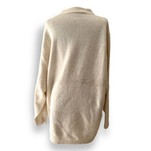 Load image into Gallery viewer, Vintage Wool Crew Neck Jersey
