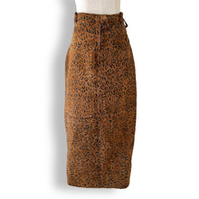 Load image into Gallery viewer, Vintage Leopard Print Suede Midi Skirt

