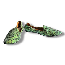 Load image into Gallery viewer, Vintage Lanvin Iridescent Jacquard Smoking Slippers – EU 39.5
