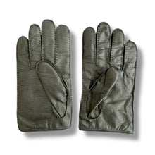 Load image into Gallery viewer, Vivienne Westwood Leather Skull Gloves – Size L
