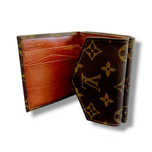 Load image into Gallery viewer, Vintage Louis Vuitton Monogram Trifold Wallet, France 1987
