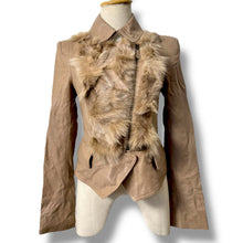 Load image into Gallery viewer, Tan Leather Jacket with Real Fur Trim – Vero Moda Classic
