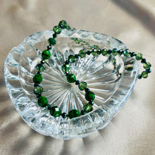 Load image into Gallery viewer, Vintage Emerald &amp; Peridot Glass Bead Necklace
