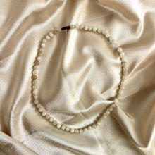 Load image into Gallery viewer, Vintage Moonstone Bead Necklace
