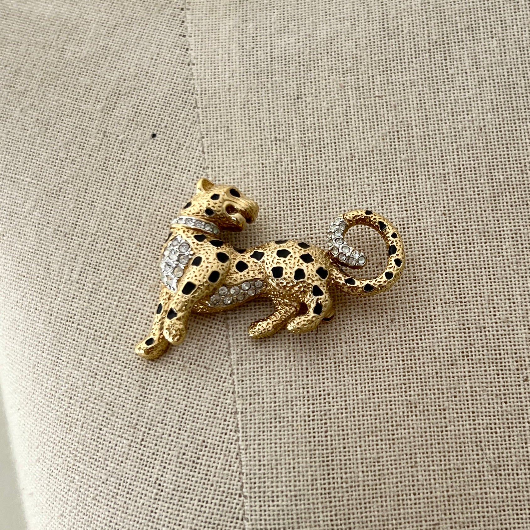 Vintage Attwood & Sawyer 22kt Gold-Plated Leopard Brooch – Vintage