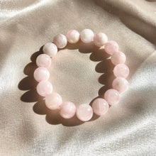 Load image into Gallery viewer, Vintage Rose Quartz Beaded Bracelet
