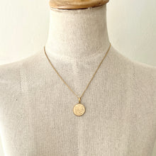 Load image into Gallery viewer, Vintage 1981 Canadian Penny Coin Necklace
