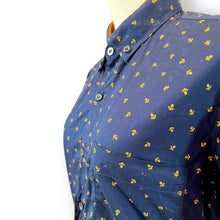 Load image into Gallery viewer, Preloved Dolce and Gabanna Cotton Shirt
