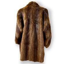 Load image into Gallery viewer, Stunning Vintage Fur Coat

