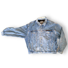 Load image into Gallery viewer, Vintage Denim Jacket Furdocks
