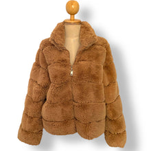Load image into Gallery viewer, Preloved Soft Caramel Faux Fur Jacket
