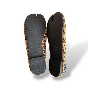 Unworn Preloved Leopard Print Tabi Pumps