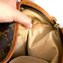 Load image into Gallery viewer, Louis Vuitton Monogram Estrella Shoulder Tote
