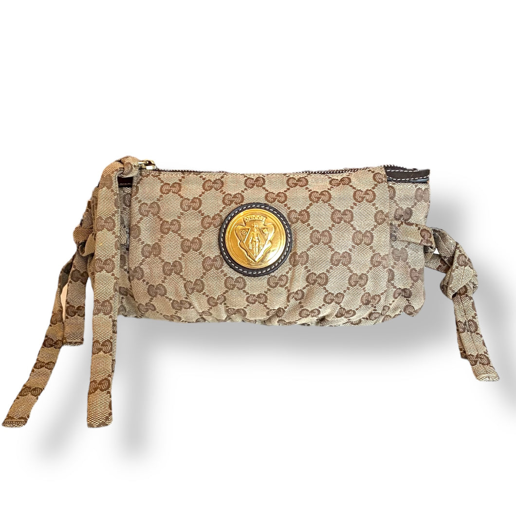 Adorable Vintage Gucci Hysteria Clutch