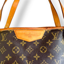 Load image into Gallery viewer, Louis Vuitton Monogram Estrella Shoulder Tote
