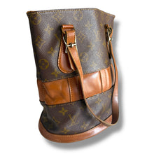 Load image into Gallery viewer, Vintage Louis Vuitton French Company Bucket Bag
