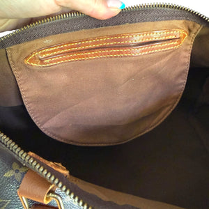 Louis Vuitton Monogram Speedy 35 – Vintage with Character