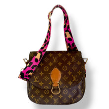 Load image into Gallery viewer, Louis Vuitton Monogram St Cloud Crossbody – Vintage with Character
