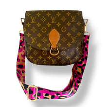 Load image into Gallery viewer, Louis Vuitton Monogram St Cloud Crossbody – Vintage with Character
