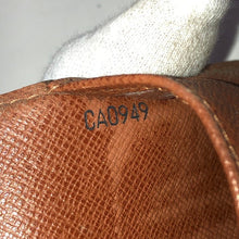 Load image into Gallery viewer, Louis Vuitton Monogram Agenda PM, Made in Spain – 1999
