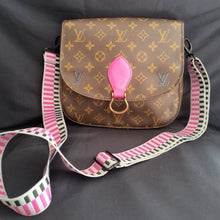 Load image into Gallery viewer, Louis Vuitton Monogram St Cloud Crossbody – Vintage with Character
