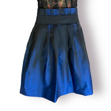 Load image into Gallery viewer, Max and co (Max Mara) Silky Skirt
